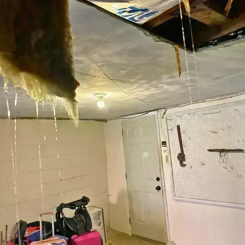 Before and after water damage restoration in North Aurora, IL